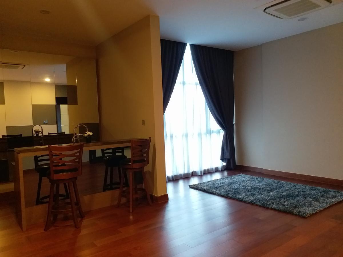 Jb City Paragon Serviced Apartment Johor Bahru Bagian luar foto