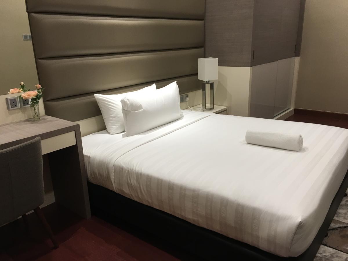 Jb City Paragon Serviced Apartment Johor Bahru Bagian luar foto