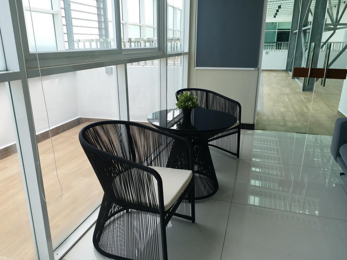 Jb City Paragon Serviced Apartment Johor Bahru Bagian luar foto