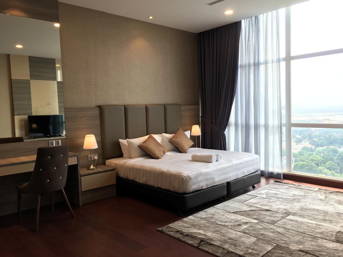 Jb City Paragon Serviced Apartment Johor Bahru Bagian luar foto