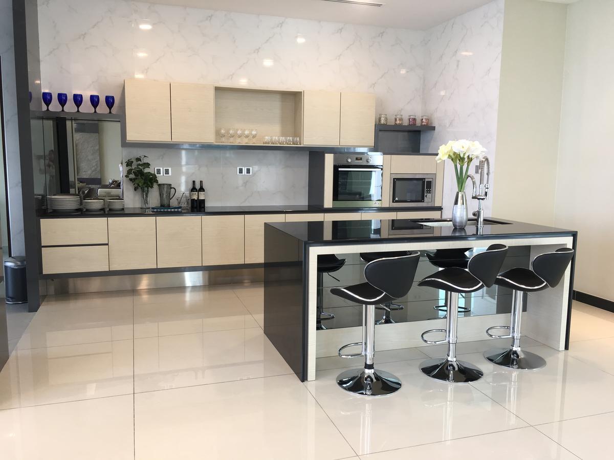 Jb City Paragon Serviced Apartment Johor Bahru Bagian luar foto