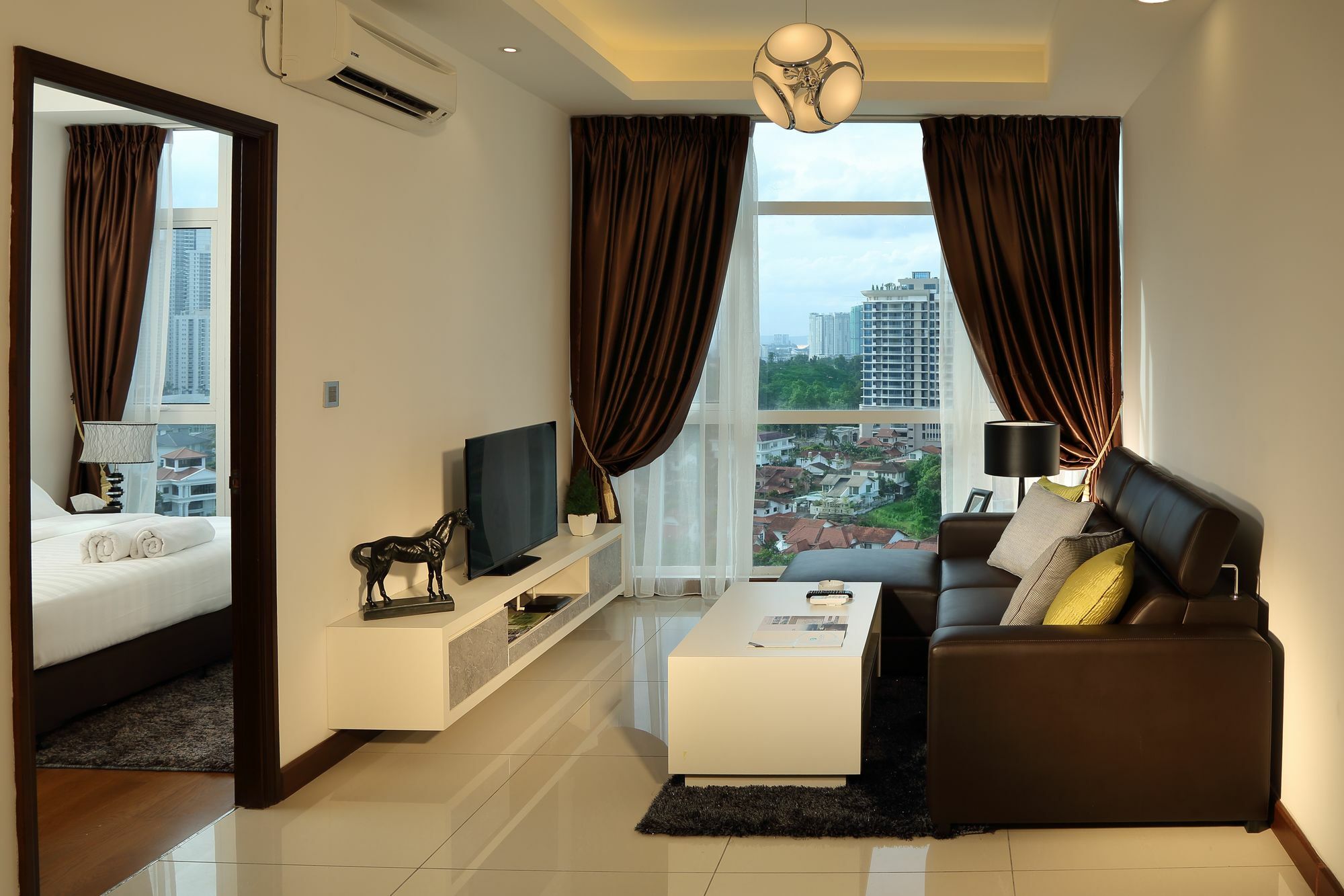 Jb City Paragon Serviced Apartment Johor Bahru Bagian luar foto